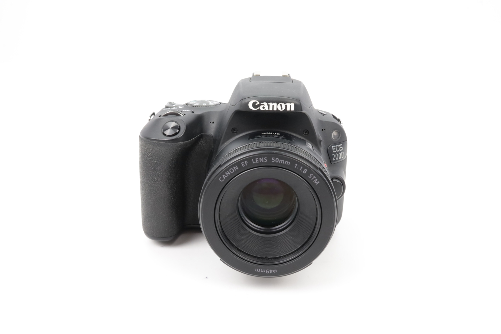 Canon EOS 200D + 50mm f/1.8 STM + 18-55mm 4-5.6 IS STM